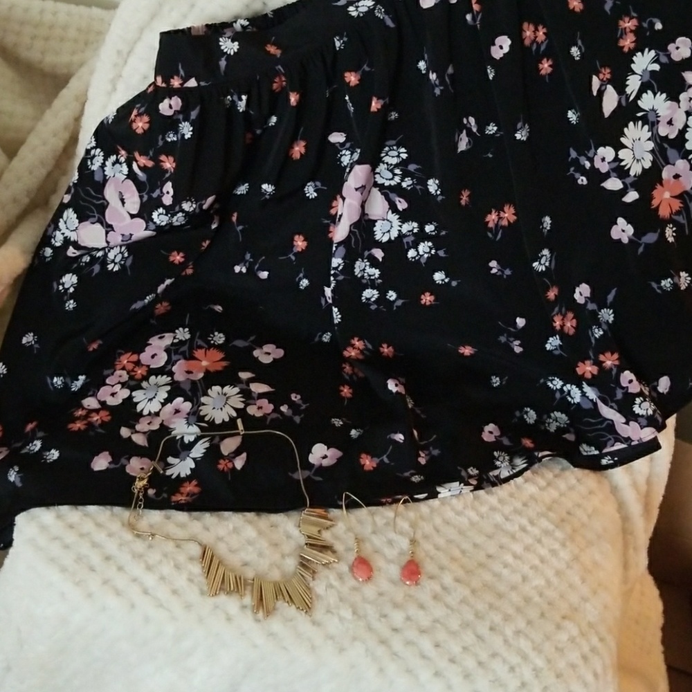 LC floral skirt
